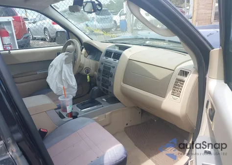 2010 Ford Escape Xlt из США, поврежденный, VIN 1FMCU9DG3AKD41293